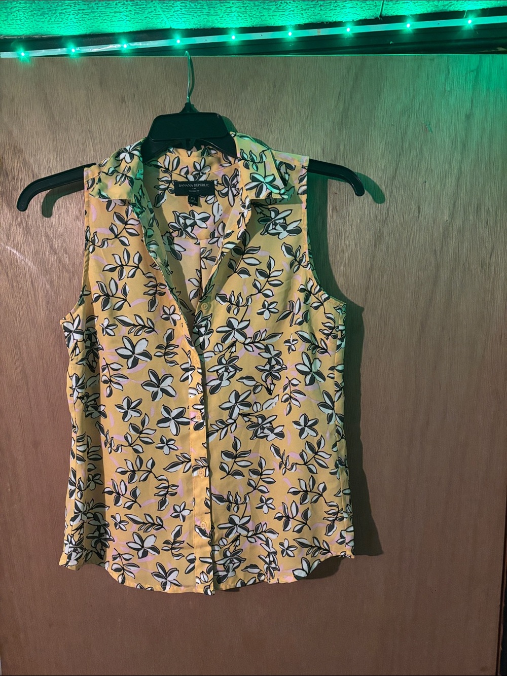 Banana Republic Yellow Floral Sleeveless Button-Front Camisole